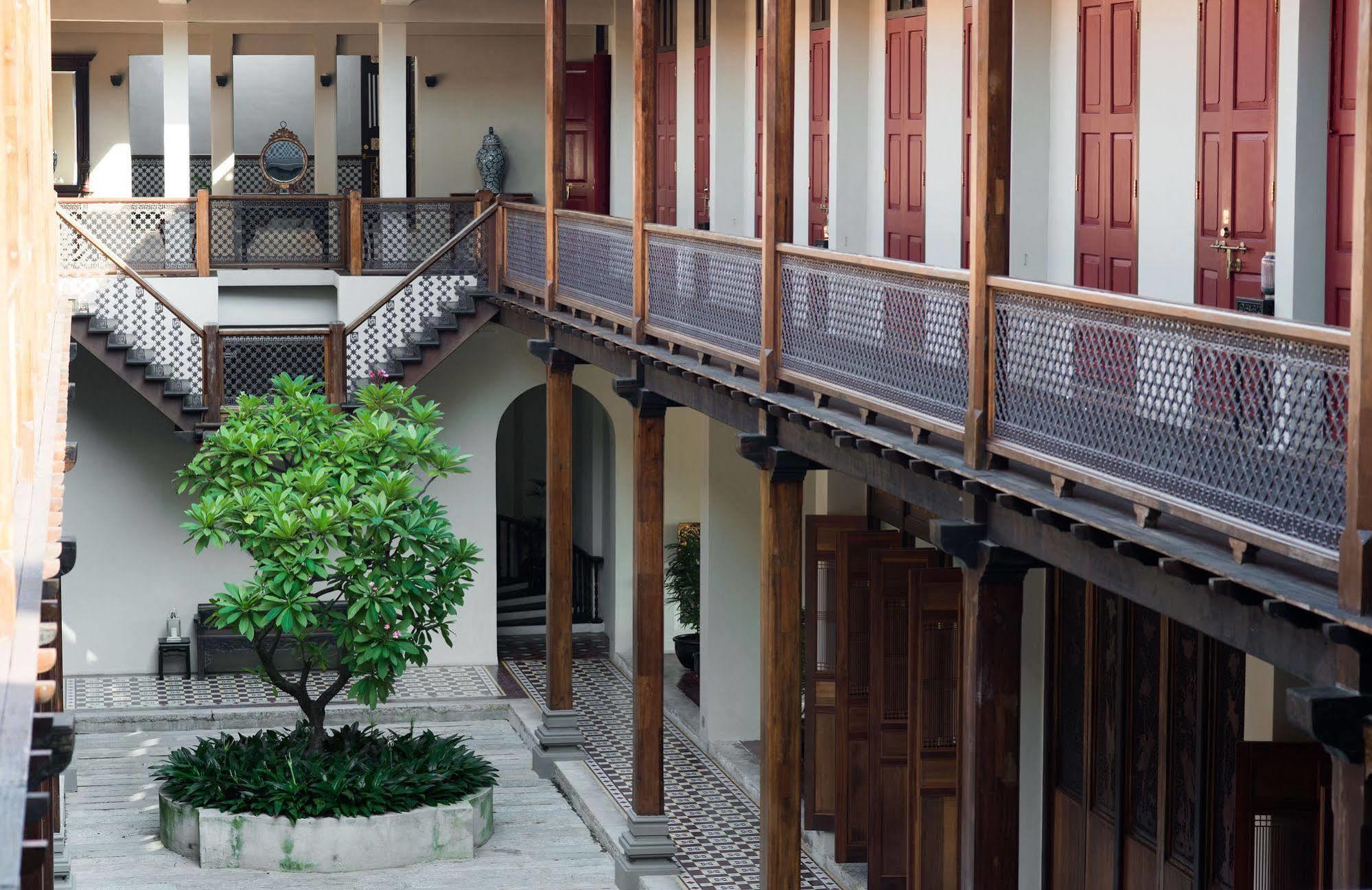 Seven Terraces Hotel 4*